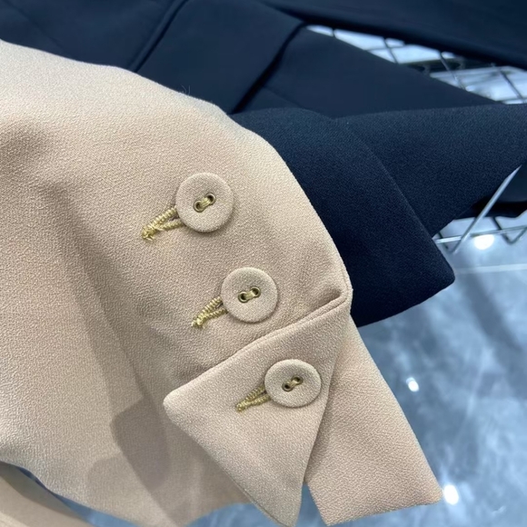 Aje Bonnie Tailored Jacket - Picture 10 of 11